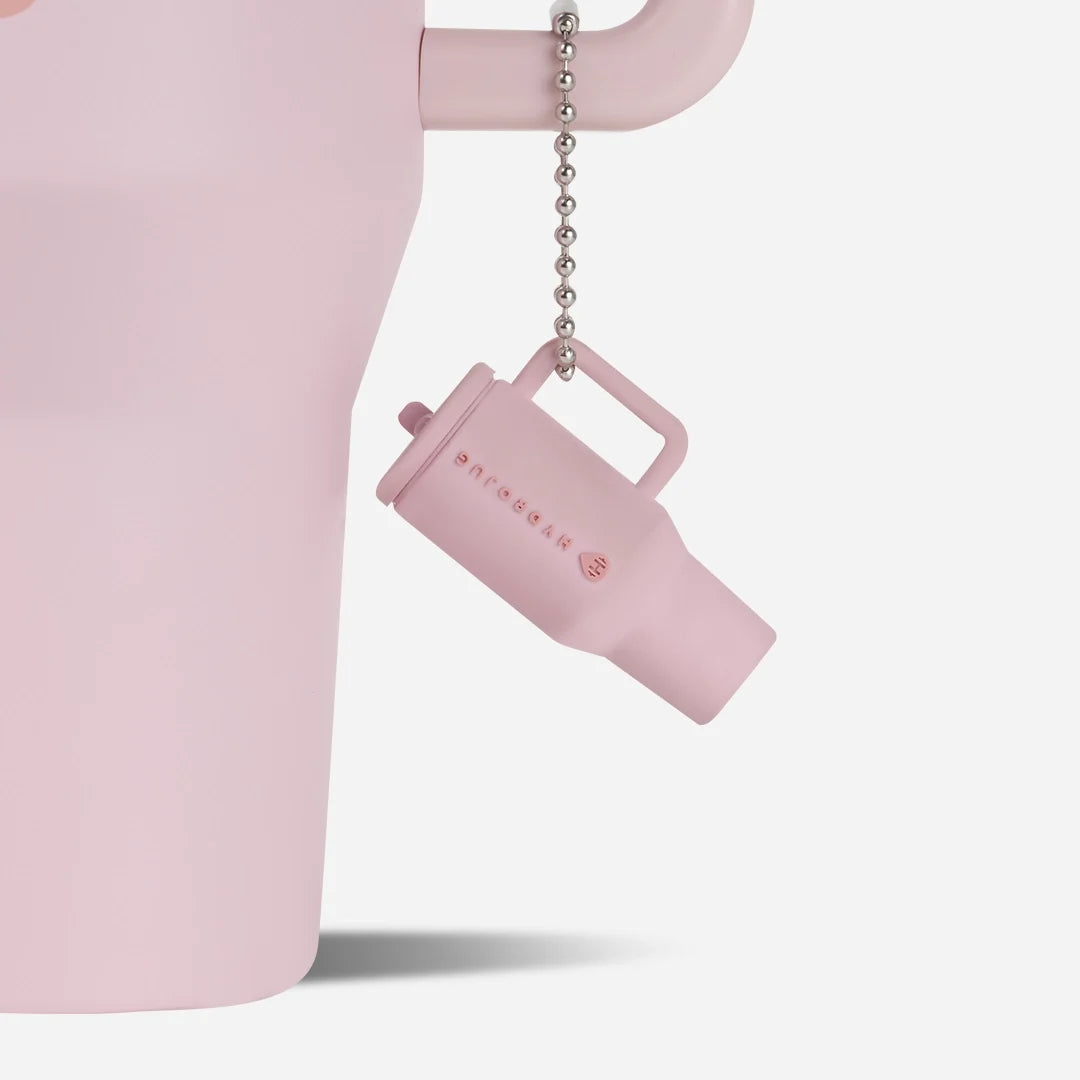 traveler-keychain-t9 Web-TravelerKeychainPhotos-PinkSand2.webp